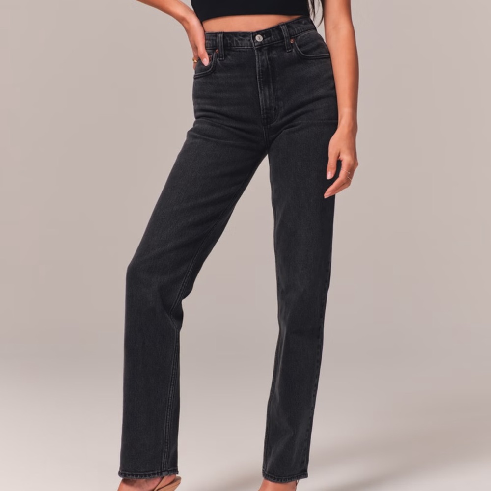 Abercrombie Curve Love High Rise 90s Relaxed Jean